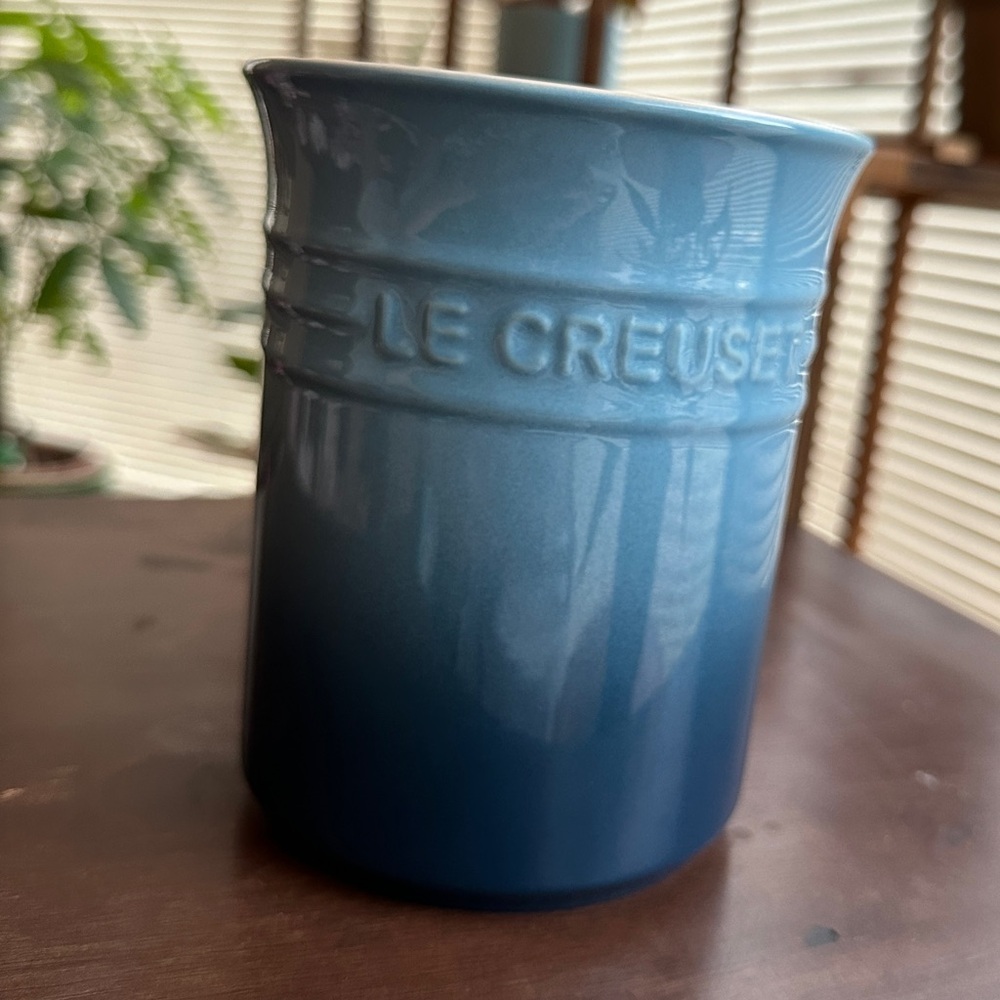 NEW Le Creuset Utensil Crock in ‘Marine’ Blue - Picture 2 of 4